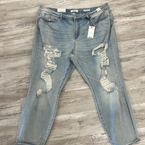 BNWT Judy Blue Heavy Distressd Boyfriend Jeans